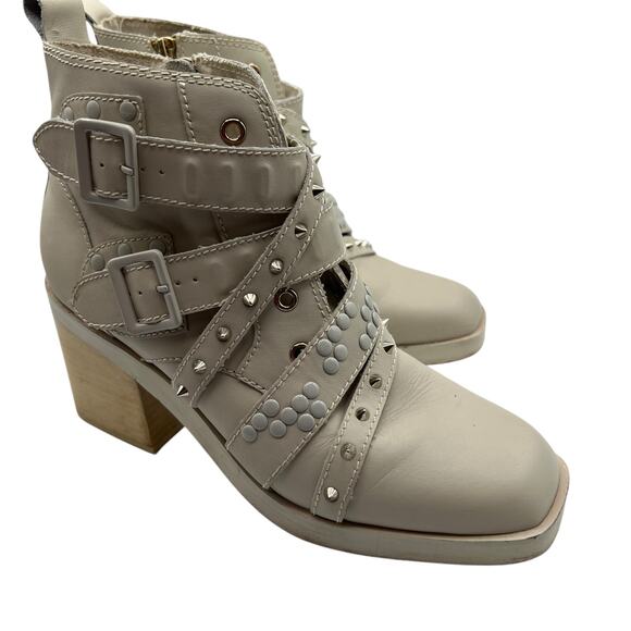 Kelsi Dagger Brooklyn Studded Wallace Buckle Leather Boots Cream Block Heel 8.5 - Picture 3 of 16